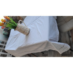 Bílý bavlněný ubrus s krajkou Valine - 140*340 cm