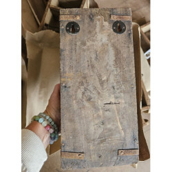 Dřevěný antik nástěnný držák na toaletní papír Grimaud Brick - 15*10*30 cm