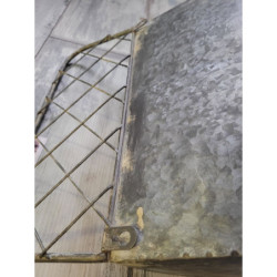 Nástěnná plechová police s patinou a 2 boxy Zinc - 34*15*28cm