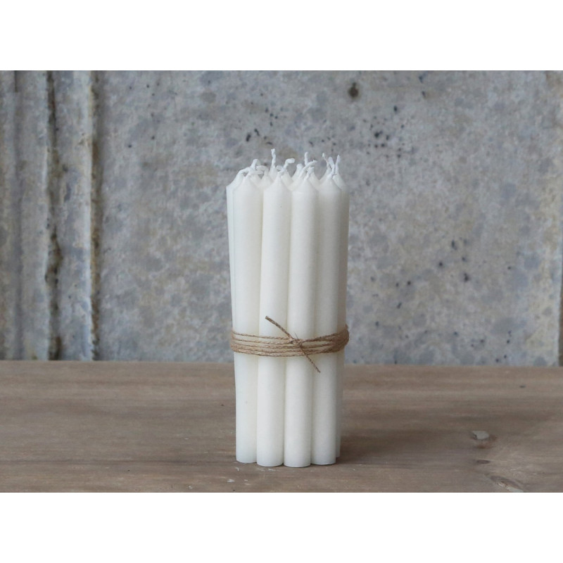 Bílá úzká svíčka Taper white - Ø 1,2 *13cm / 2.5h