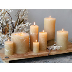 Medová široká svíčka Rustic pillar honey - Ø 7*10cm/ 40h