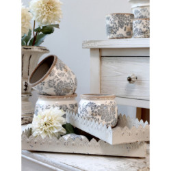 Set 3ks krémový antik kovový podnos s patinou Flowre - 40*18*5cm