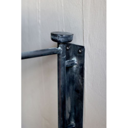 Černý antik dřevěný kulatý nástěnný stůl Tin Wall Table - 30*40 cm