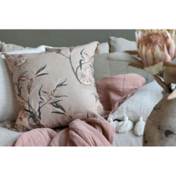 Růžový přehoz s opraným vzhledem Aix Vintage Quilt - 130*180 cm