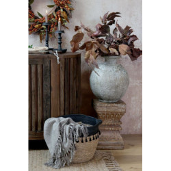 Hnědý dřevěný podstavec / stůl s řezbou Grimaud Unit - 25*25*38 cm