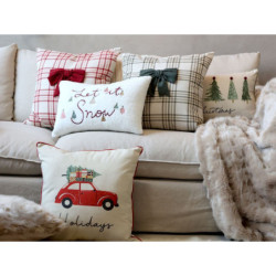 Bílý chlupatý povlak na polštář se stromky Let it Snow - 35*50 cm