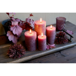 Fialová široká svíčka Macon Rustic plum - Ø 10*15cm/ 90h