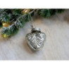 Stříbrná antik skleněná vánoční ozdoba srdce s kamínky - 5*2*7 cm