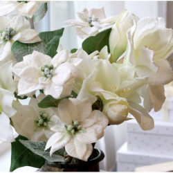 Krémová třpytivá zasněžená umělá květina Amaryllis - 64 cm