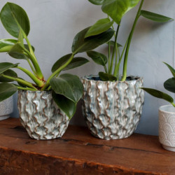 Opálový keramický obal na květináč s reliéfy Gaston - Ø 14*13 cm