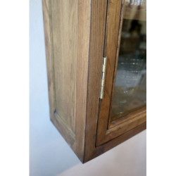 Hnědá antik dřevěná nástěnná vitrína s policemi Marseille - 82*21*120 cm