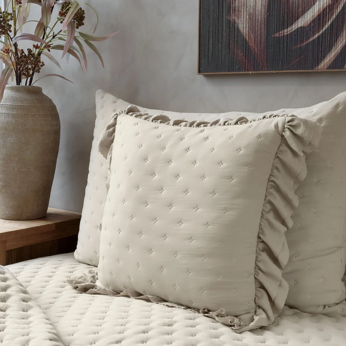 Povlak Chic Antique Aix Soft s jemným volánkovým okrajem